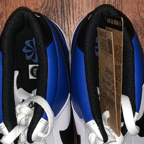 Nike size 10